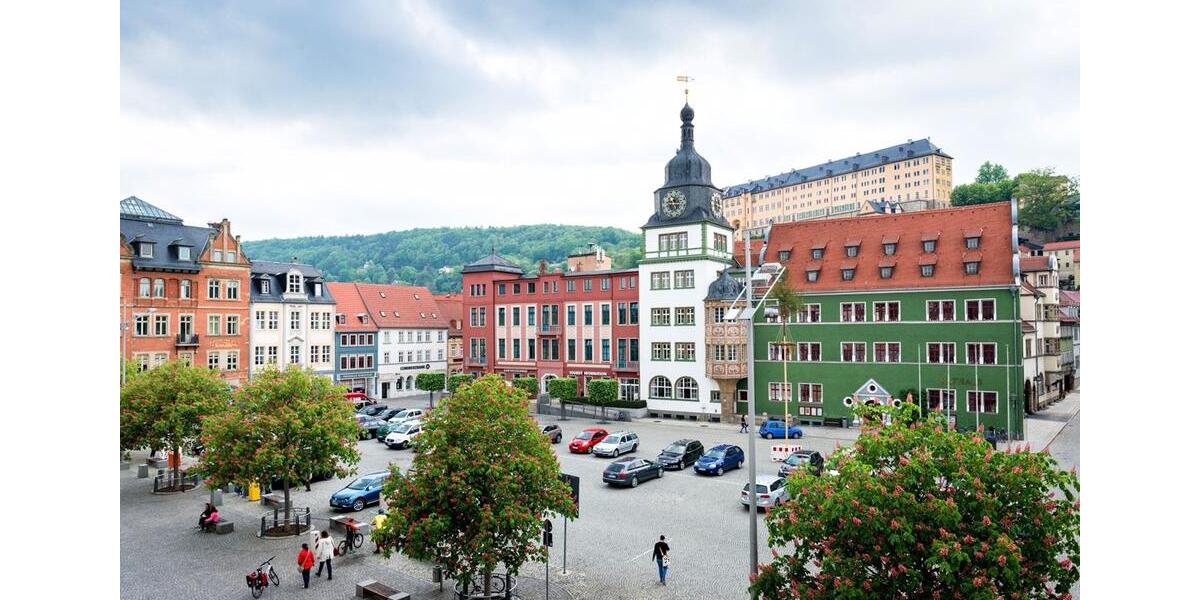 Wohnung gemütliche Dachwohnung auf dem Markt zentrale Lage 1 zimmer