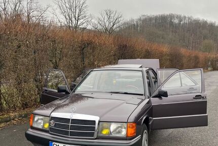 Mercedes-Benz 190 202.000 km 7.900 &euro; Bergneustadt 51702