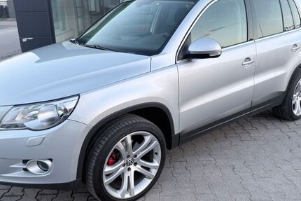 VW Tiguan 206.000 km 7.550 &euro; Höxter 37671