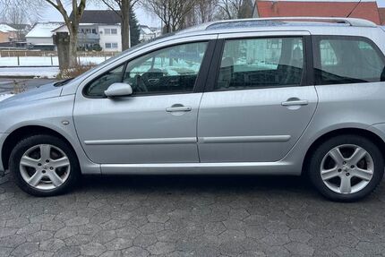 Peugeot 307 150.000 km 2.345 &euro; Brakel 33034