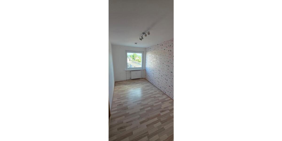 Etagenwohnung Hameln Kernstadt - 4 Zimmer, 92 m&sup2;, 180.000&euro; | Angebot:26532090