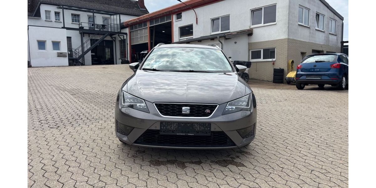 Seat Leon 204.668 km 6.400 &euro; Müllenbach 53520