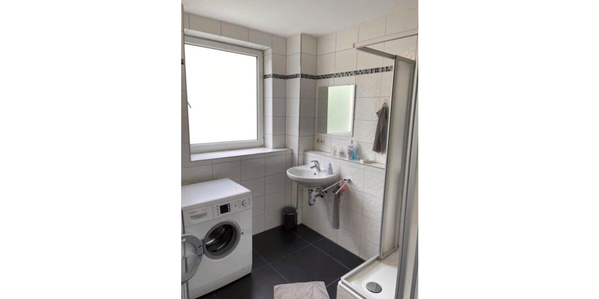 Etagenwohnung Wenzenbach - 5 Zimmer, 27 m&sup2;, 455&euro; | Angebot:25329626