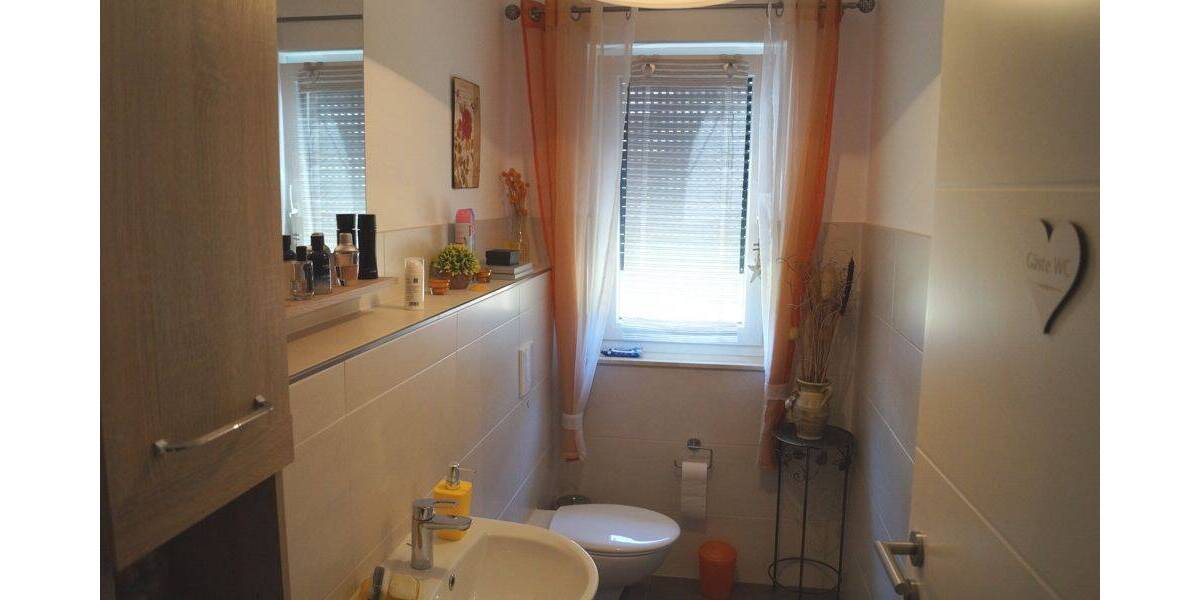 Einfamilienhaus Reichenwalde - 3 Zimmer, 130 m&sup2;, 1.350&euro; | Angebot:26824644