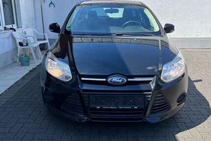 Ford Focus 287.000 km 2.499 € Köln 50767