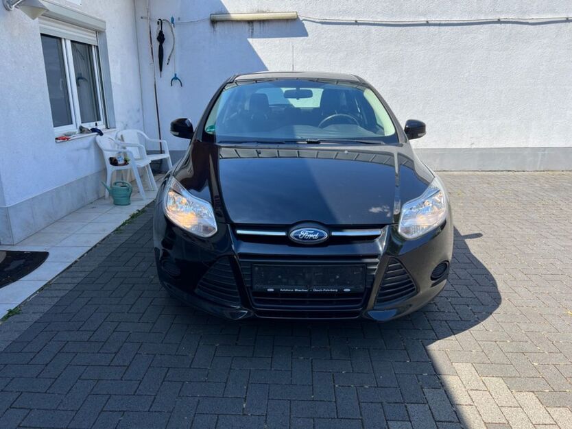 Ford Focus 287.000 km 2.499 € Köln 50767