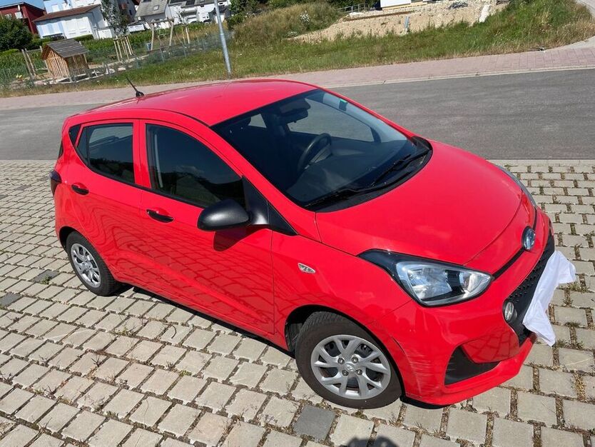 i10