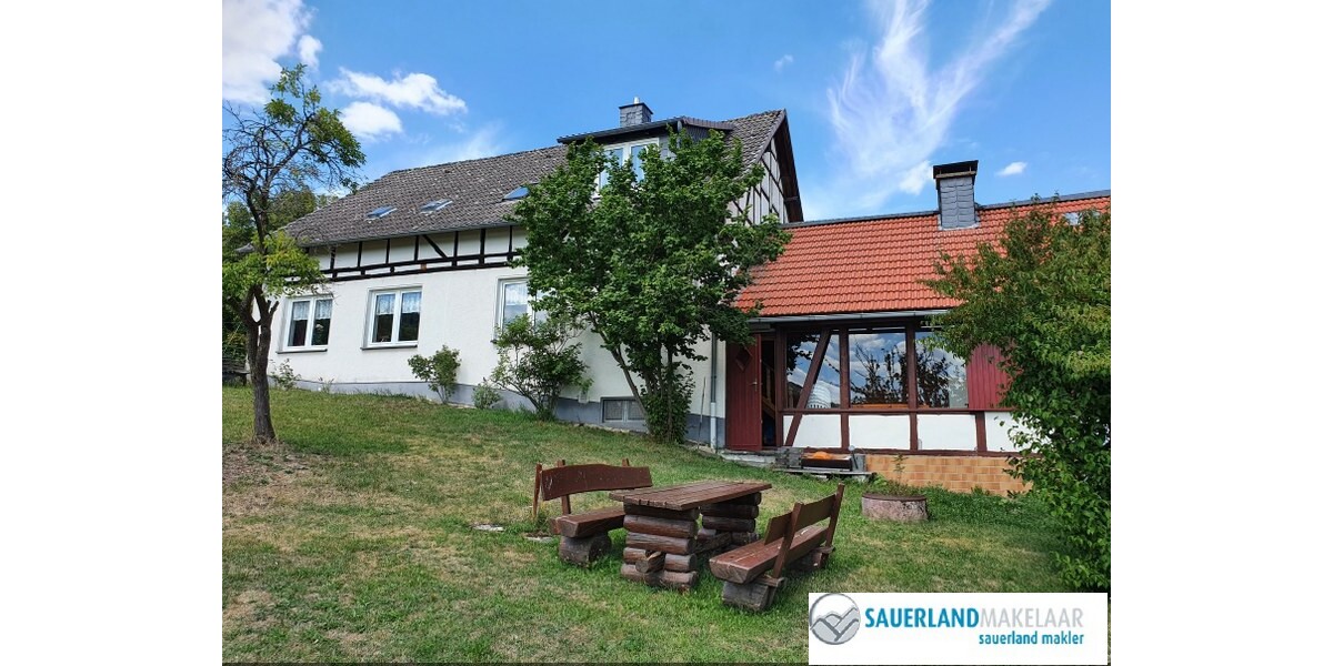 Freistehendes Haus mit Aussicht in Stormbruch - Einfamilienhaus Diemelsee-Stormbruch Stormbruch | Angebot:8767926