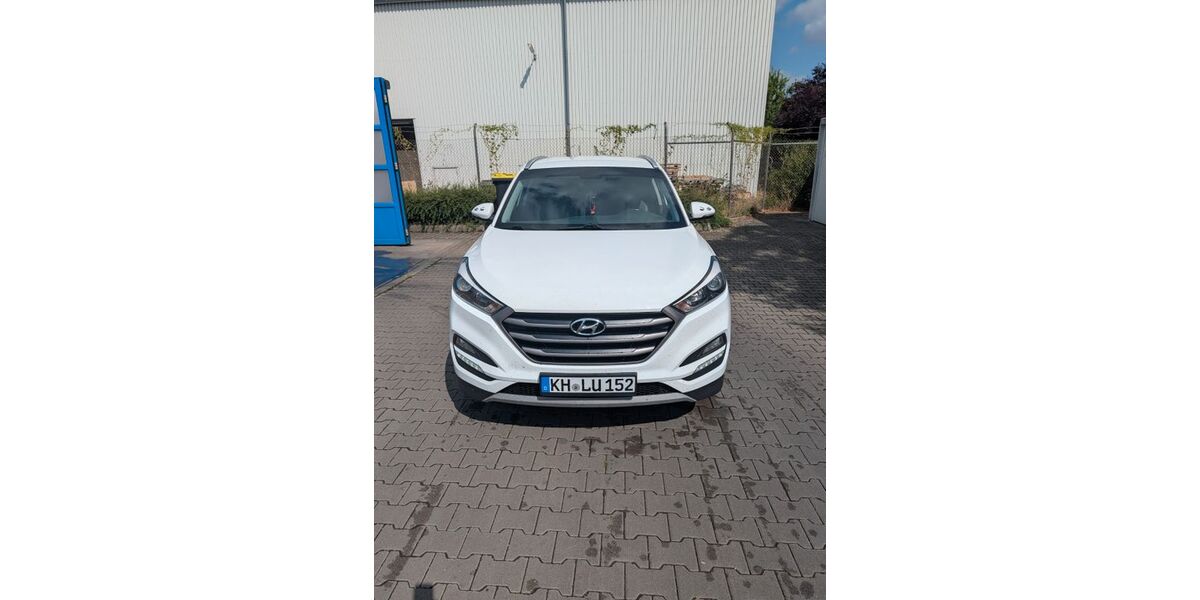 Hyundai TUCSON 146.000 km 14.500 &euro; Waldböckelheim 55596