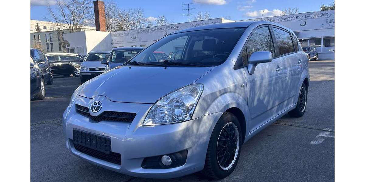 Toyota Verso 182.000 km 4.999 &euro; Meissen 01662
