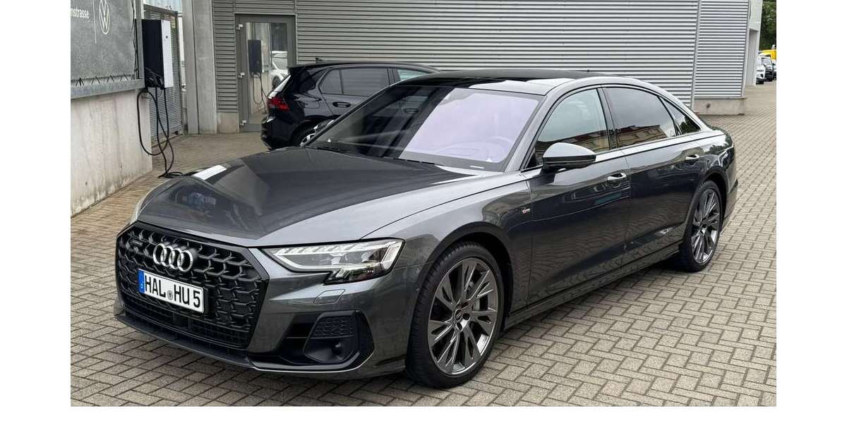 Audi A8 24.900 km 82.920 &euro; Halle 06110