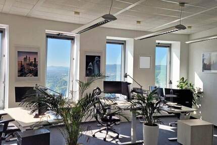 Helles Büro mit 3 Arbeitsplätzen auf der 24. Etage - All-in-Miete zimmer