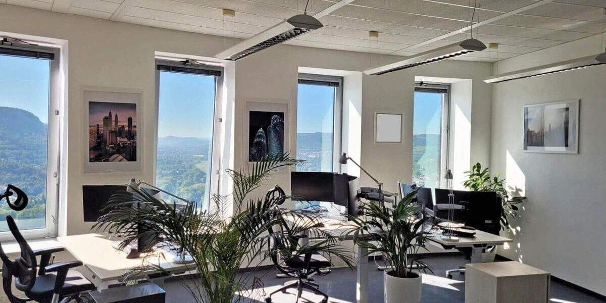 Helles Büro mit 3 Arbeitsplätzen auf der 24. Etage - All-in-Miete zimmer