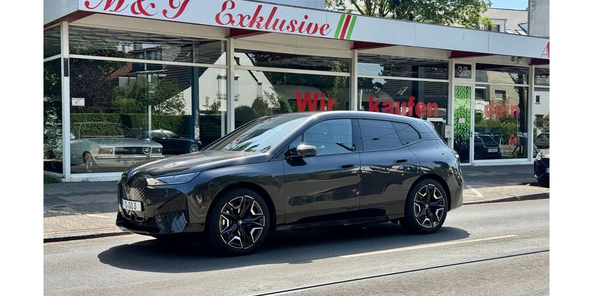 BMW iX 29.500 km 39.500 &euro; Düsseldorf (Unterrath) 40468
