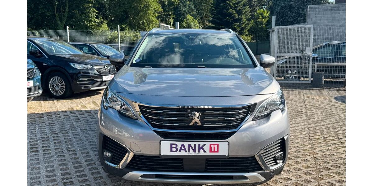 Peugeot 5008 108.184 km 12.900 &euro; Würselen 52146