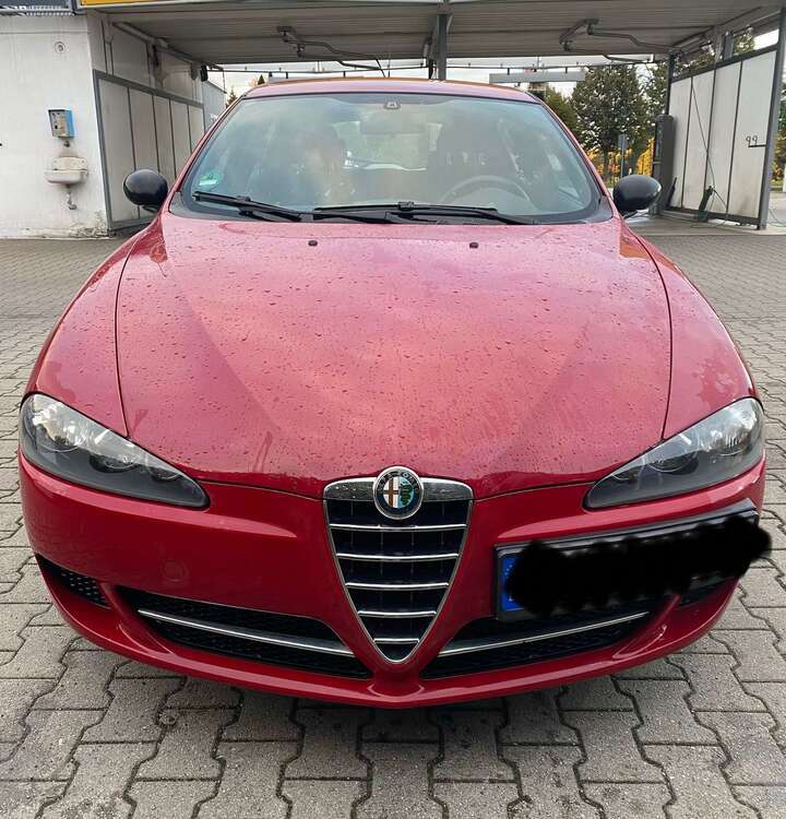 Alfa Romeo 147 105.629 km 3.200 € Radeberg 01454