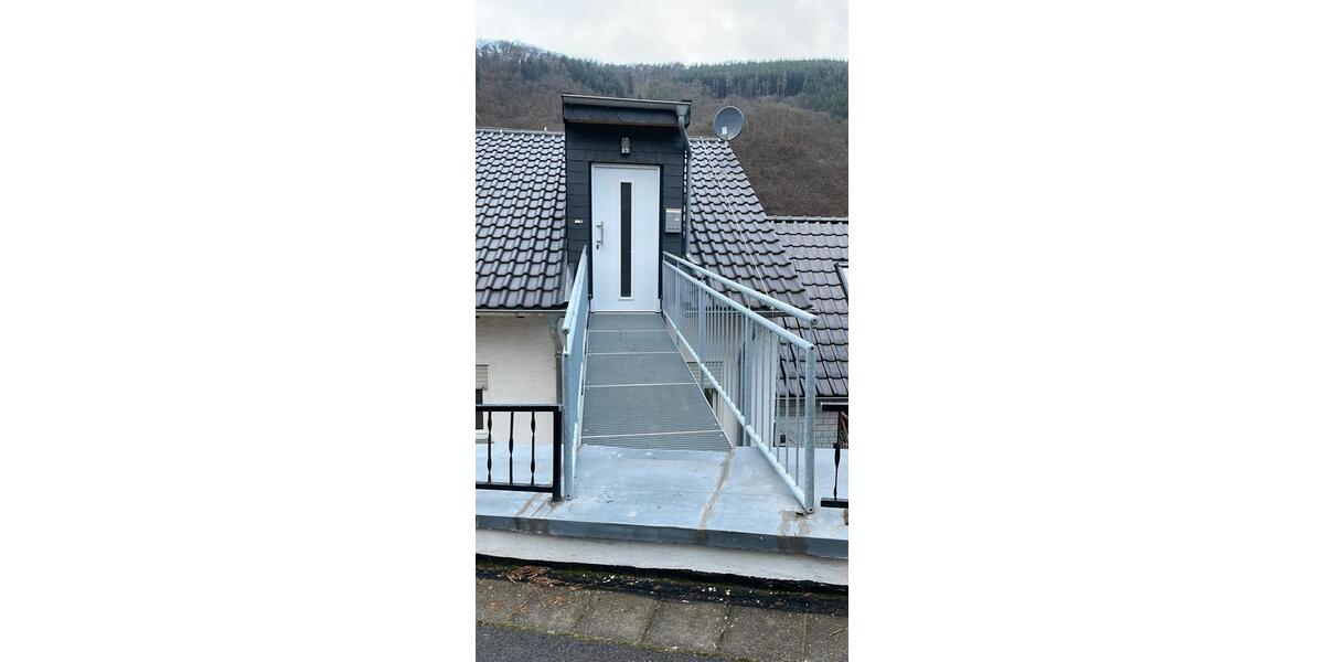 Dachgeschoßwohnung Lahnstein - 2 Zimmer, 75 m&sup2;, 720&euro; | Angebot:25961740