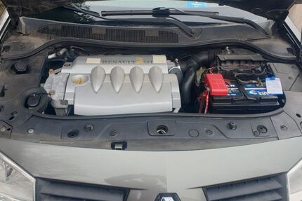 Renault Megane 215.000 km 1.150 &euro; Königsbach-Stein 75203