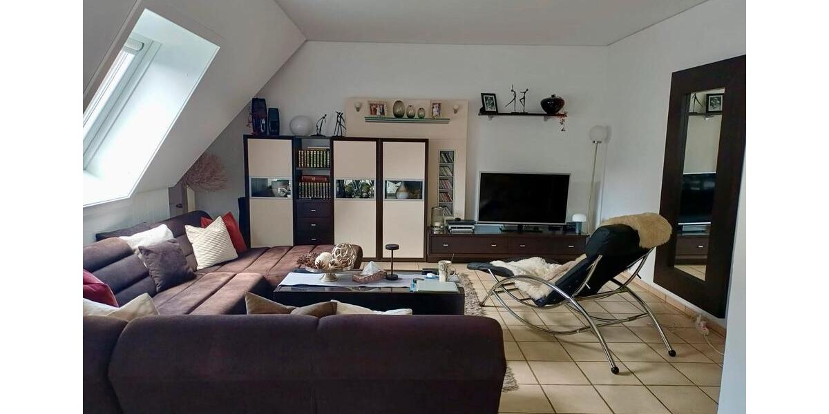 Einfamilienhaus Netphen - 2 Zimmer, 121 m&sup2;, 990&euro; | Angebot:26267434