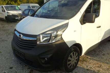 Opel Vivaro 244.000 km 7.990 € Gersthofen 86368
