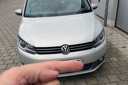 VW Touran 241.000 km 6.800 &euro; Gäufelden 71126