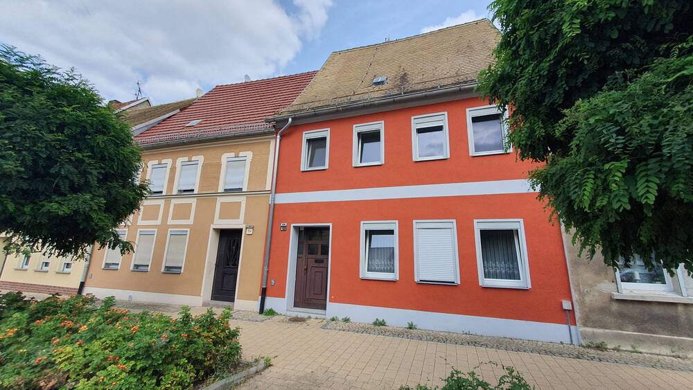 Reihenmittelhaus Bad Schmiedeberg - 5 Zimmer, 115 m&sup2;, 70.000&euro; | Angebot:25725620
