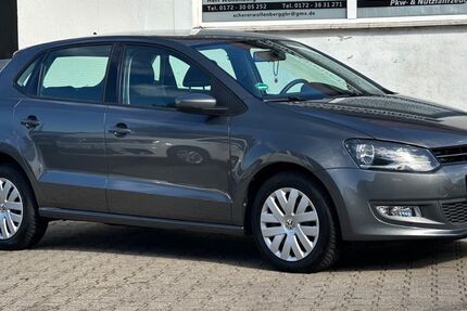 VW Polo 145.000 km 6.450 &euro; Bandenitz 19230