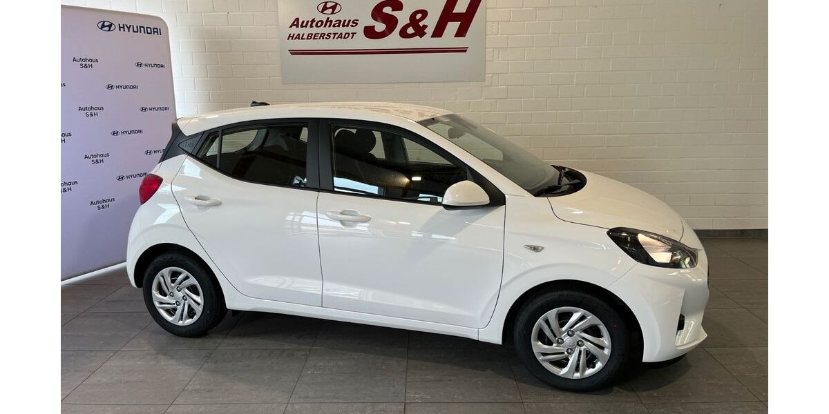 Hyundai i10 8.000 km 13.990 &euro; Halberstadt 38820