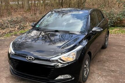 Hyundai i20 135.000 km 7.800 &euro; Biebergemünd 63599