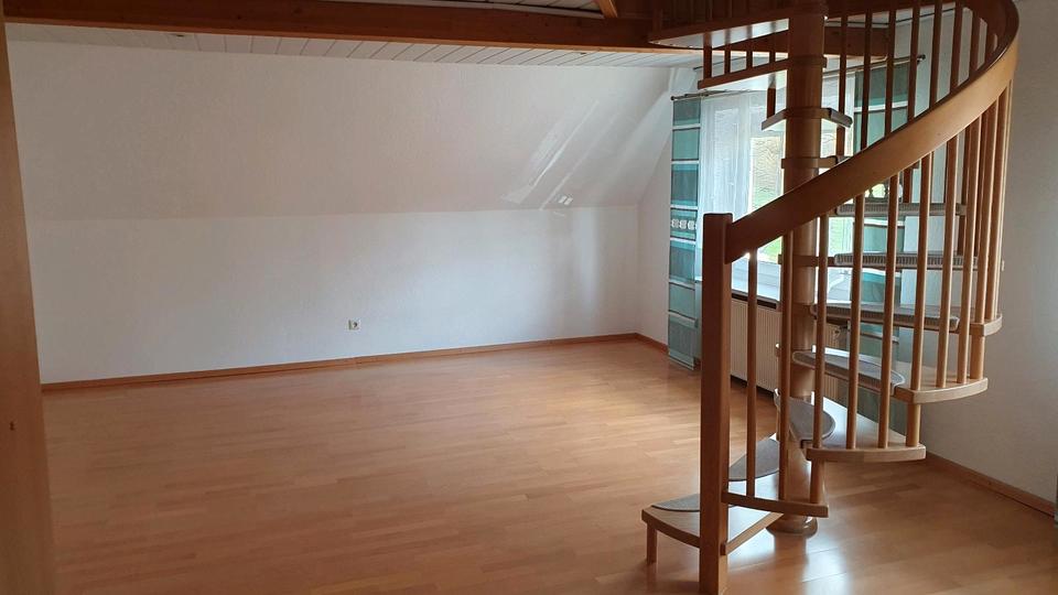 Dachgeschoßwohnung Regensburg Gallingkofen - 4 Zimmer, 130 m&sup2;, 1.200&euro; | Angebot:25022768