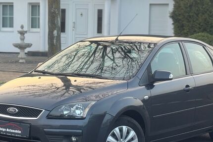 Ford Focus 149.569 km 2.690 &euro; Jülich 52428