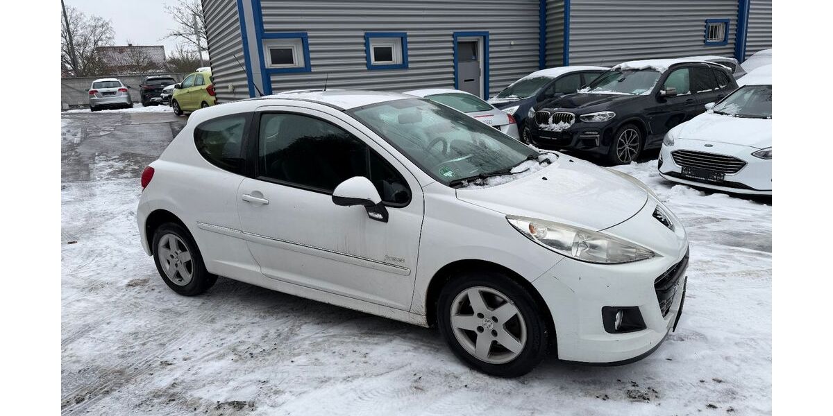 Peugeot 207 180.000 km 2.222 &euro; Detmold 32758