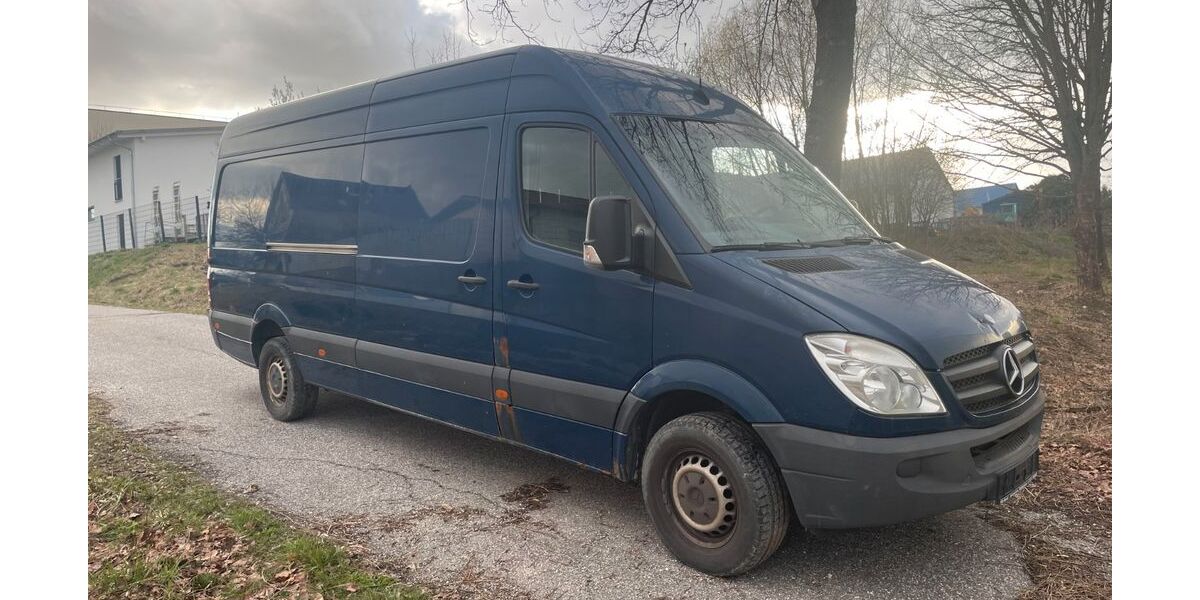 Mercedes-Benz Sprinter 263.000 km 5.900 &euro; Siegenburg 93354