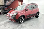 Fiat Panda Cross Red 1.0 Hybrid 1.Hand Neuwertig! 1.600 km 13.740 &euro; Lich 35423