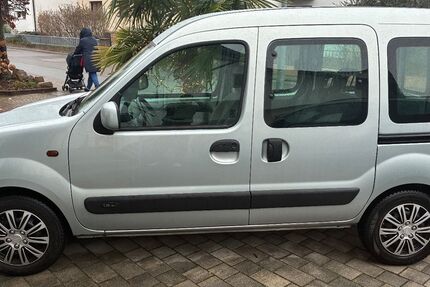 Renault Kangoo 83.000 km 6.400 &euro; Walldorf 69190