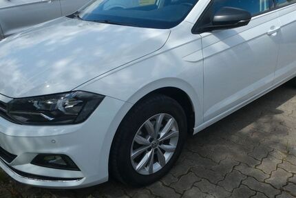 VW Polo 125.900 km 11.990 € Blankenburg 38889