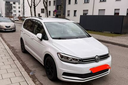 VW Touran 147.000 km 15.500 &euro; Rosenheim 83026
