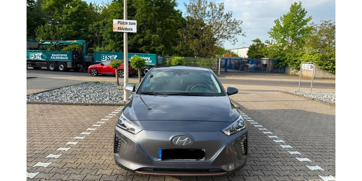 Hyundai IONIQ 120.000 km 12.500 &euro; Wiehl 51674