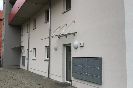 Helle 4-Raum-Wohnung mit Aufzug, innenstadtnah