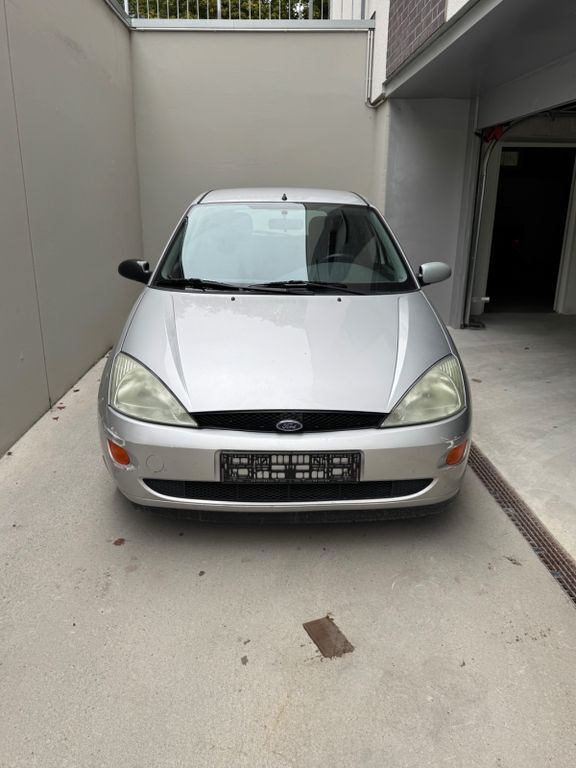 Ford Focus 184.642 km 799 € Rietberg 33397