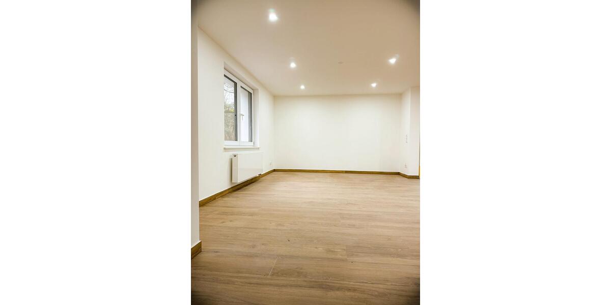 Einfamilienhaus Würzburg Sanderau - 7 Zimmer, 188 m&sup2;, 2.990&euro; | Angebot:26326326