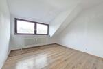 Dachgeschoßwohnung Gelsenkirchen Resse - 5 Zimmer, 110 m&sup2;, 750&euro; | Angebot:24877988