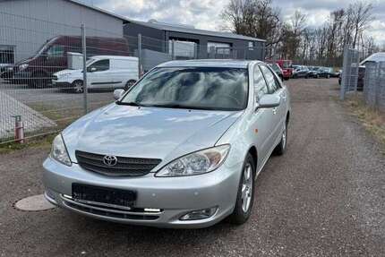 Toyota Camry 217.660 km 6.690 &euro; Salzhausen 21376