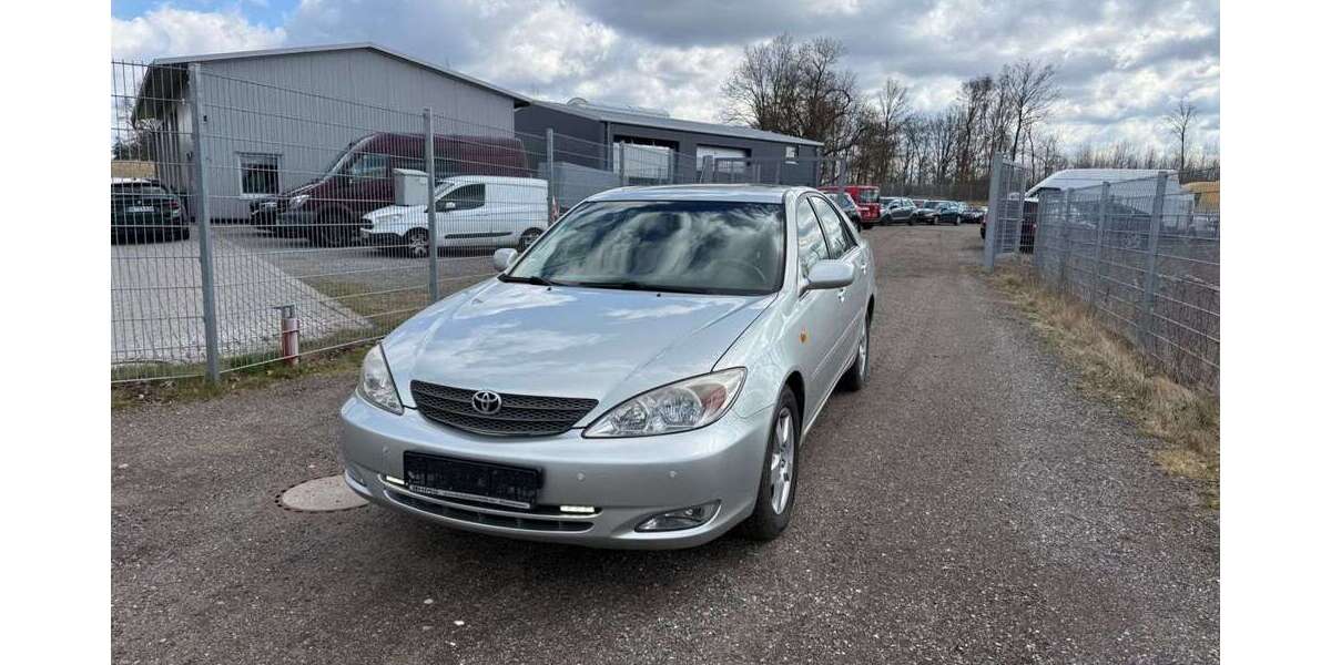 Toyota Camry 217.660 km 6.690 &euro; Salzhausen 21376
