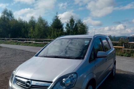 Opel Zafira 165.000 km 3.800 € Attendorn 57439