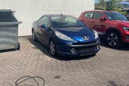 Peugeot 207 207.211 km 2.675 &euro; Wachtberg 53343