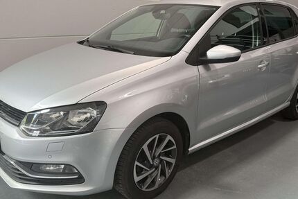 VW Polo 66.354 km 10.449 &euro; Berlin 12277