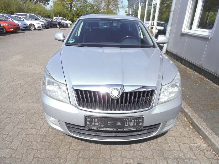 Skoda Octavia 297.600 km 2.490 € Kellinghusen 25548