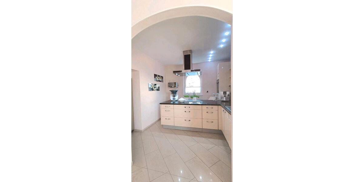 Einfamilienhaus Breidenbach - 8 Zimmer, 207 m&sup2;, 475.000&euro; | Angebot:26818691