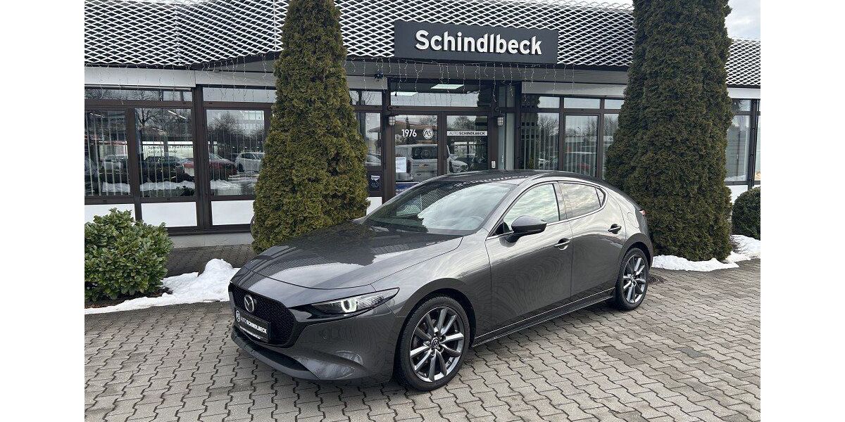 Mazda 3 55.597 km 18.990 &euro; Regensburg 93055